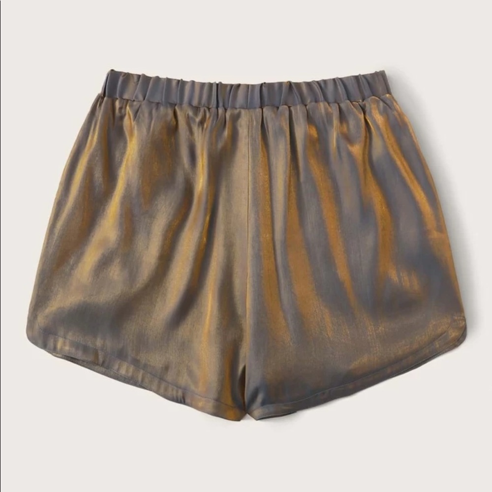Holographic Shorts